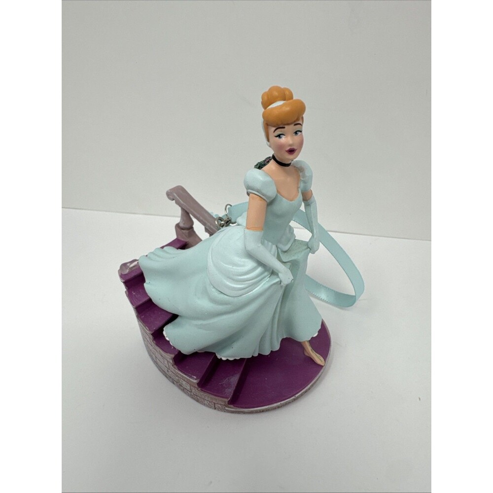 Disney Parks Cinderella Fairytale Moments Sketchbook Lost Slipper Ornament
